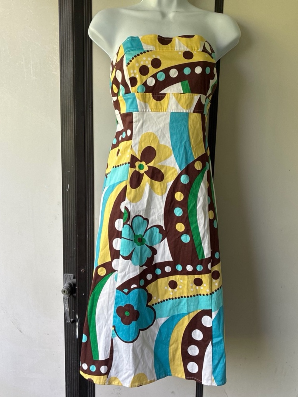 B. Smart Strapless Floral Print Dress in Turquoise, Yellow & Brown